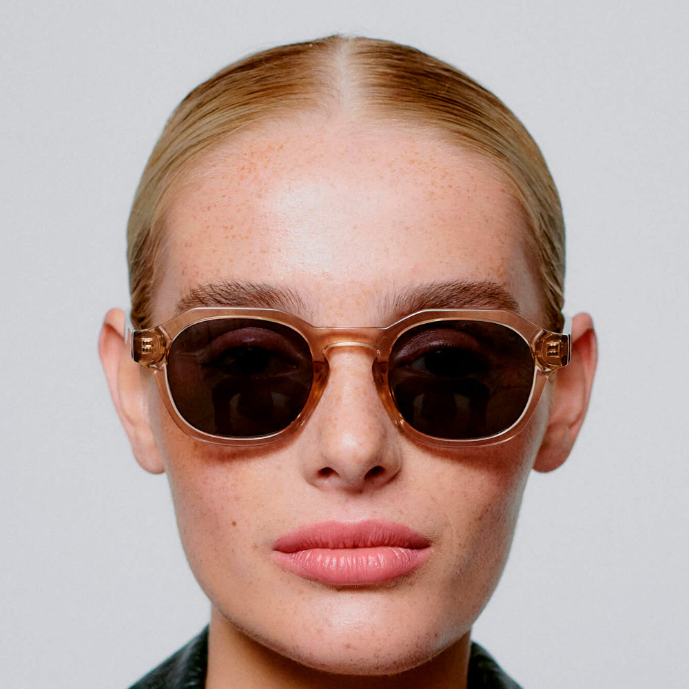 A. Kjærbede Solbriller Zan Champagne