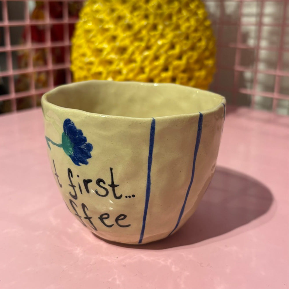 Falkeblik Keramik Kop Cortado "But First Coffee"