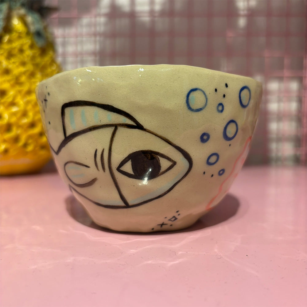 Falkeblik Keramik Kop Lyserød Ansigt Fisk Musling