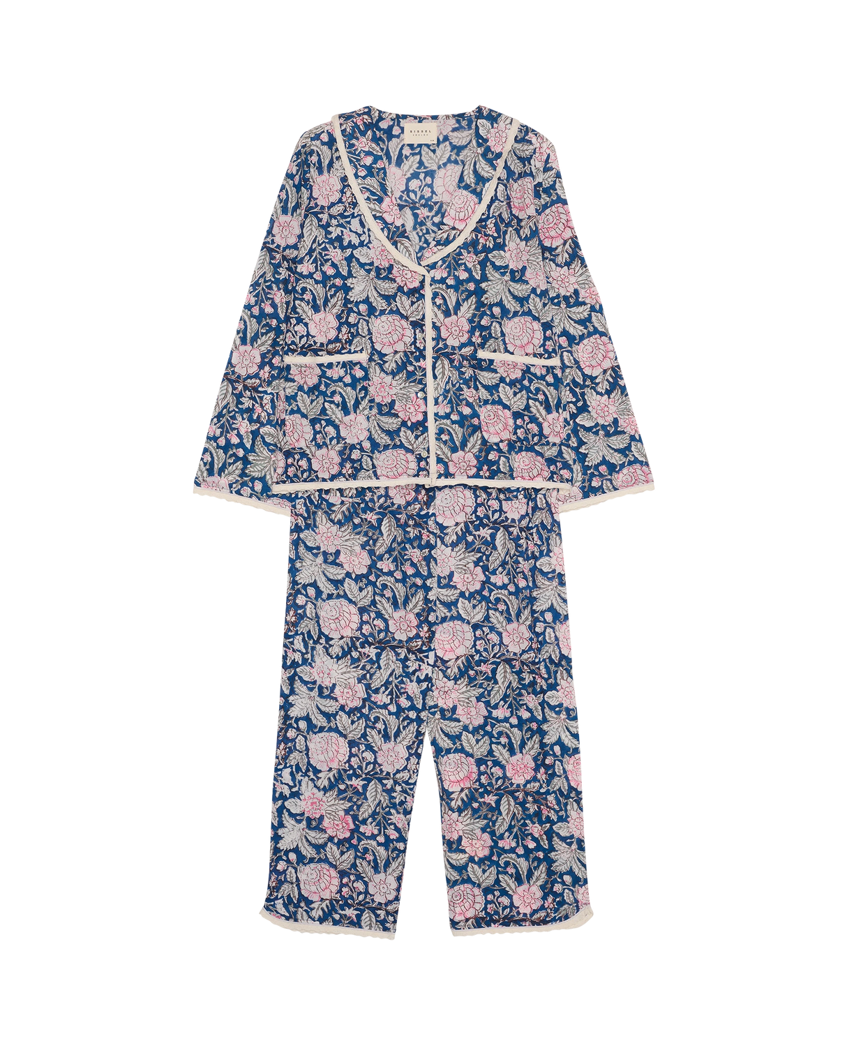 Sissel Edelbo Neva Pyjamas Sæt i blå og rosa med blomstertryk. Skjorte med krave og matchende bukser