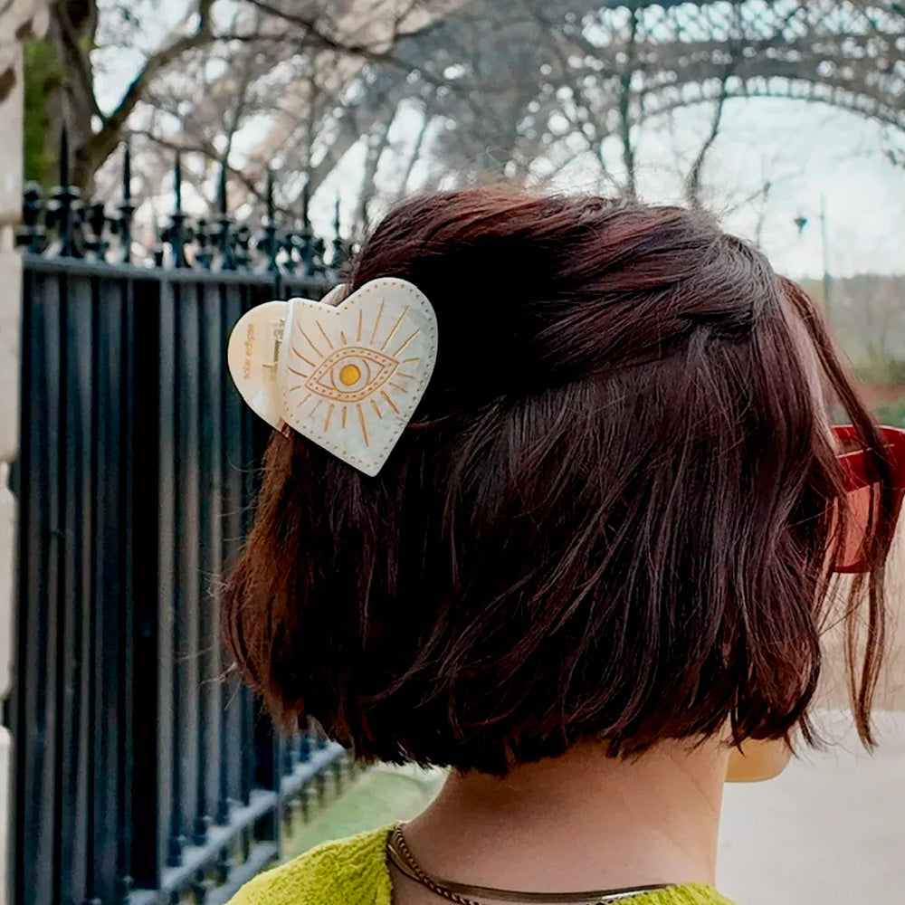 Solar Eclipse Hårklemme Hjerte Med Øje