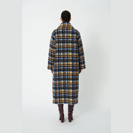 Stella Nova Long Wool Checked frakke med rund krave set bagfra.