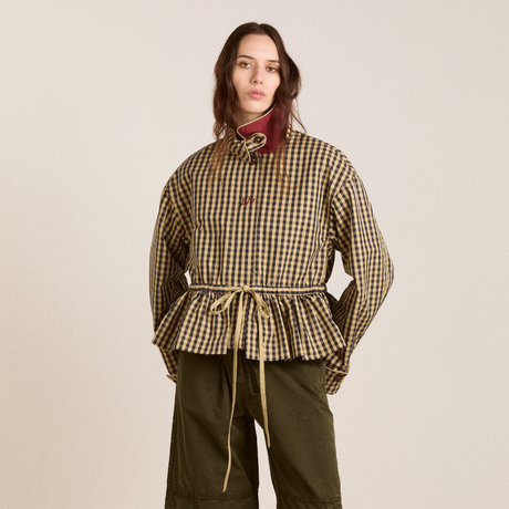 Damson Madder Myrtle Trench Coat i navy ternet set forfra