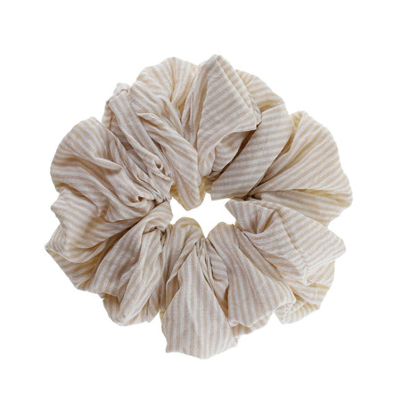 By Stær Isabella Scrunchie i beige/hvid strib