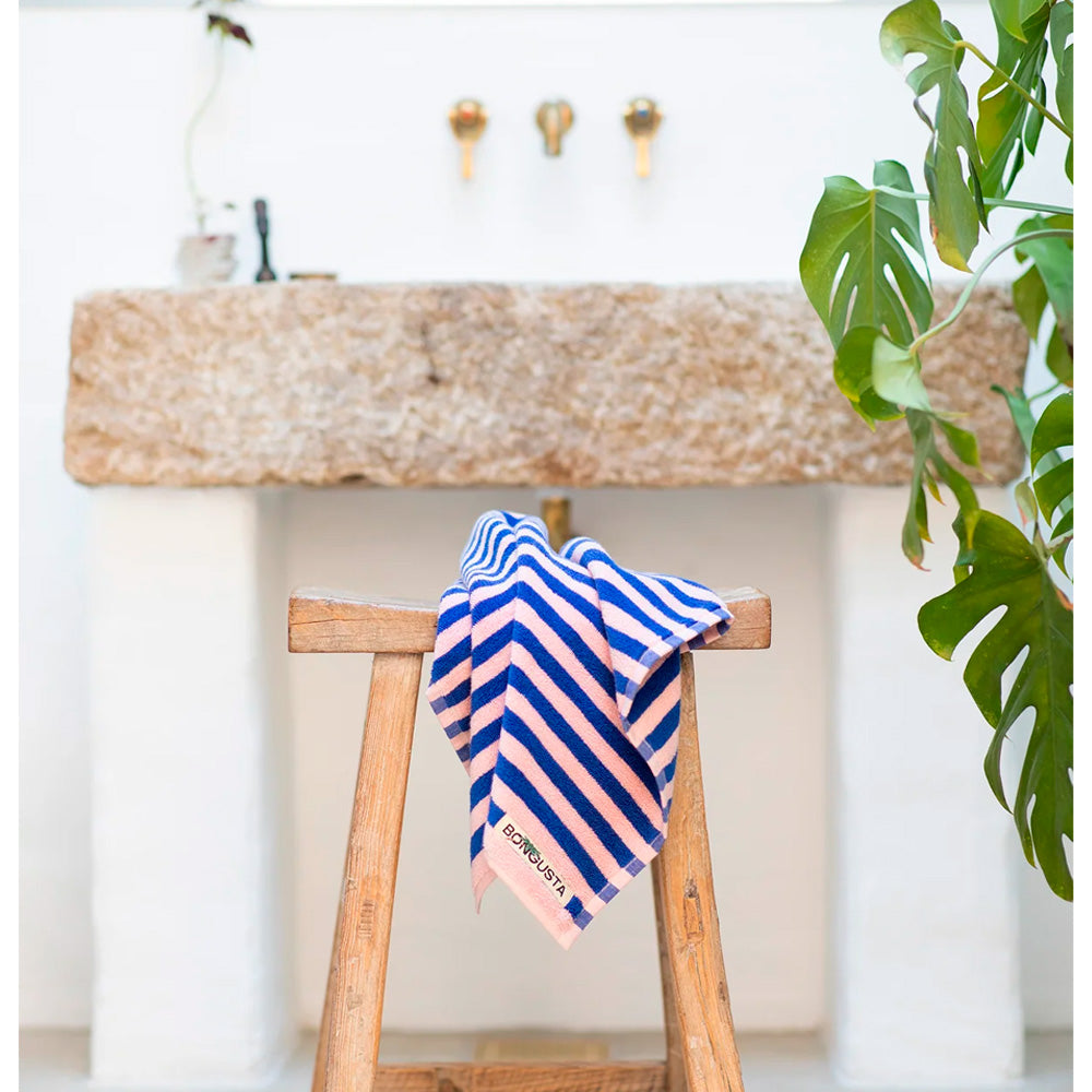 Bongusta Håndklæde Naram Towel Dazzling Blue & Rose