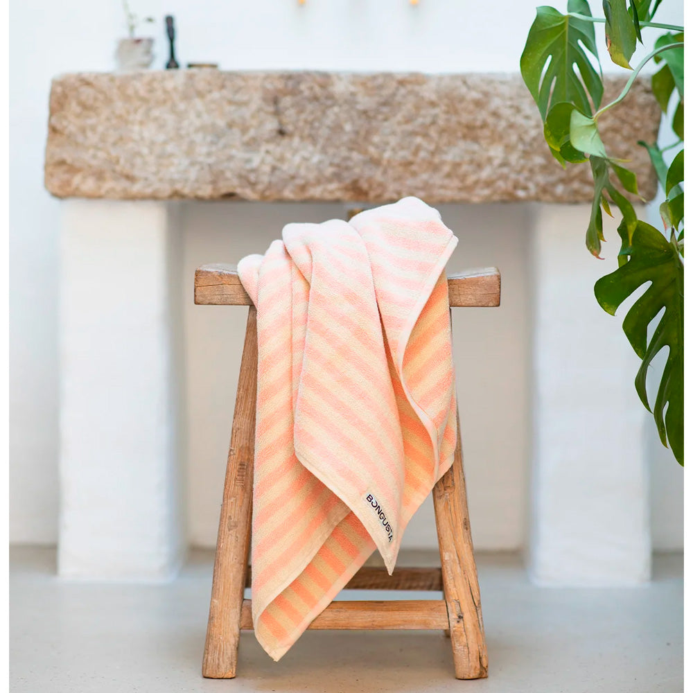 Bongusta Håndklæde Naram Towel Tropical & Creme