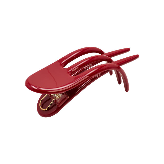 Mørkerød Julie Flat Claw hårklemme fra Pico Copenhagen med fladt, afrundet design.