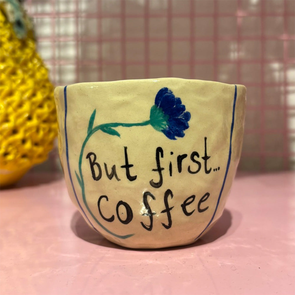 Falkeblik Keramik Kop Cortado "But First Coffee"