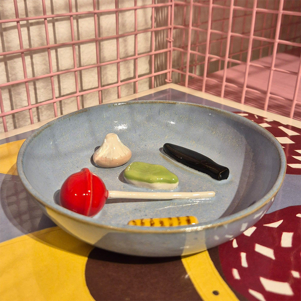 Julie Ebens Slikskål Babyblå Rød Slikkepind Laberlarve #22