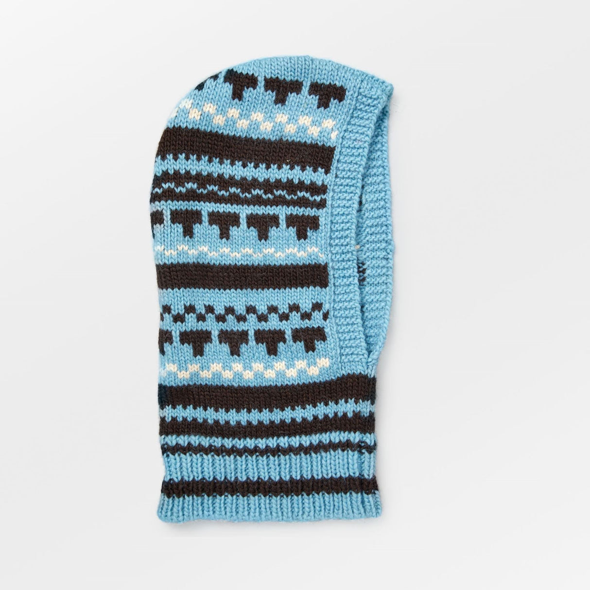 Blå strikket balaclava fra Becksöndergaard med grafisk mønster.