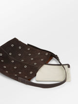Ellura Mae Buckle Taske set fra en anden vinkel