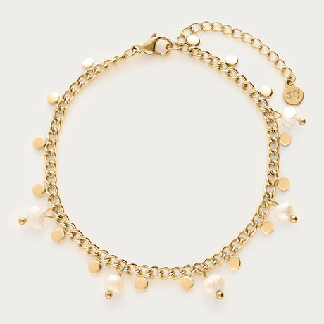 Forgyldt armbånd med små mønter og ferskvandsperler fra My Jewellery