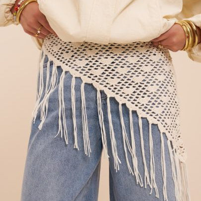 My Jewellery crochet hip-tørklæde i hvid, lægget fladt