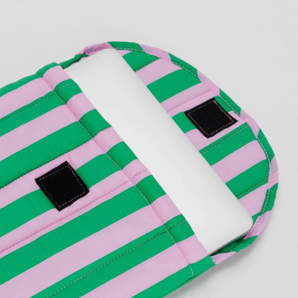 Baggu Computer Etui Puffy Laptop Sleeve 13''/14" Pink Green Awning Stripe