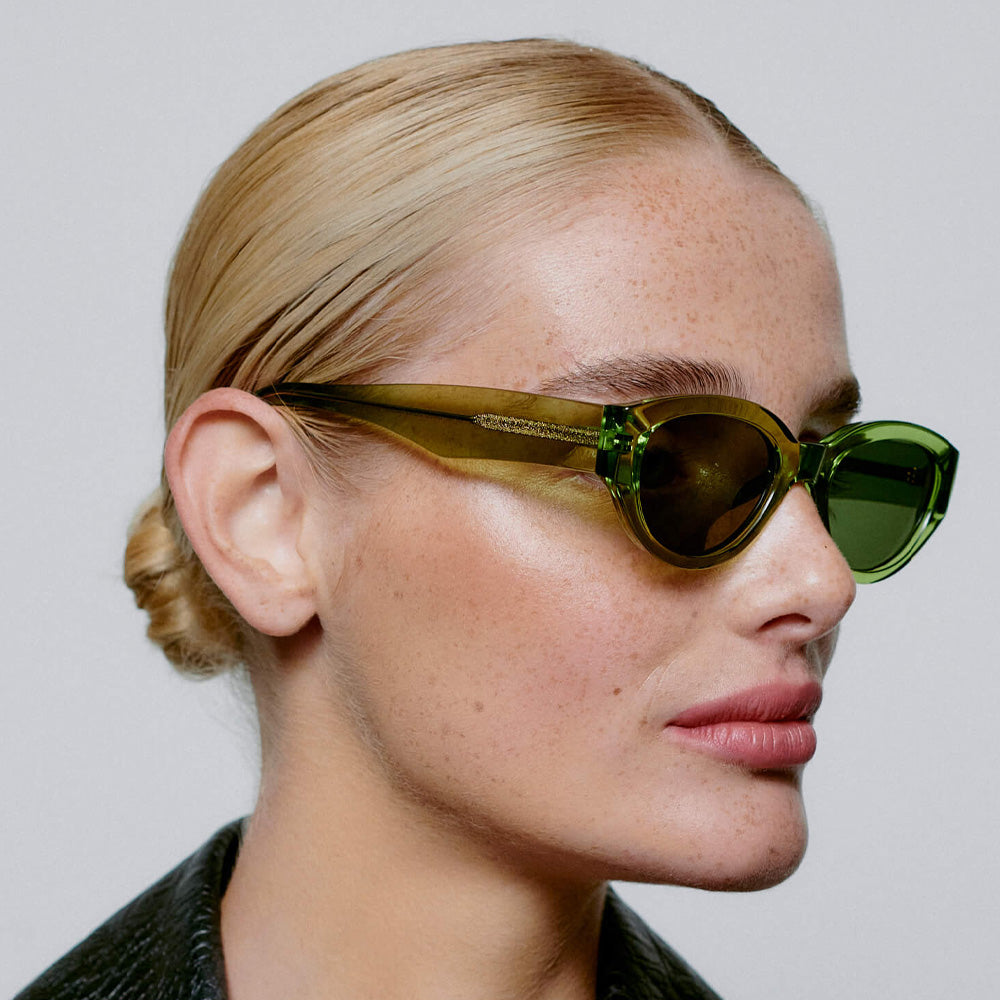 A. Kjærbede Solbriller Winnie Light Olive Transparent